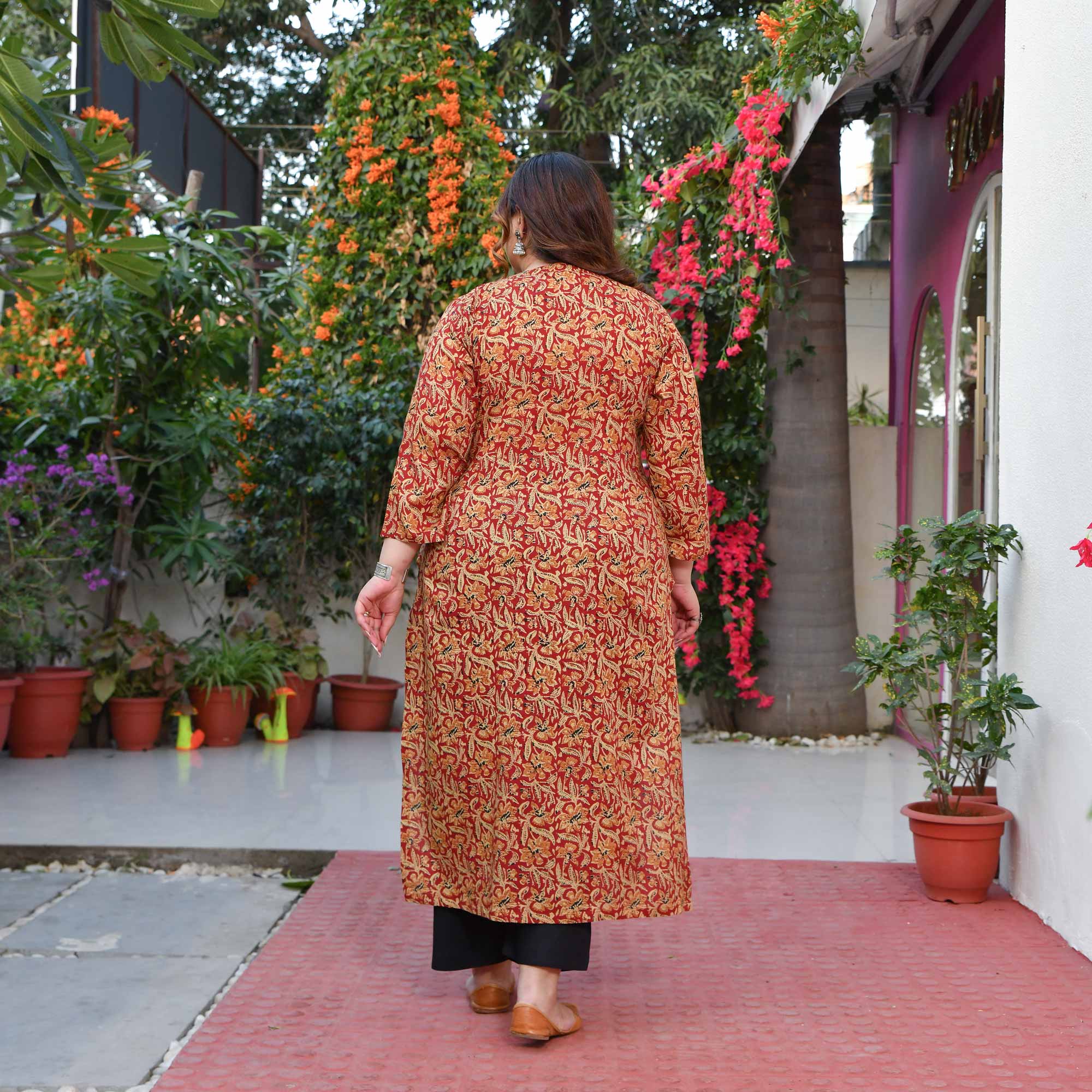 Sandy Brown- Maroon & Beige Kalamkari Printed Kurta