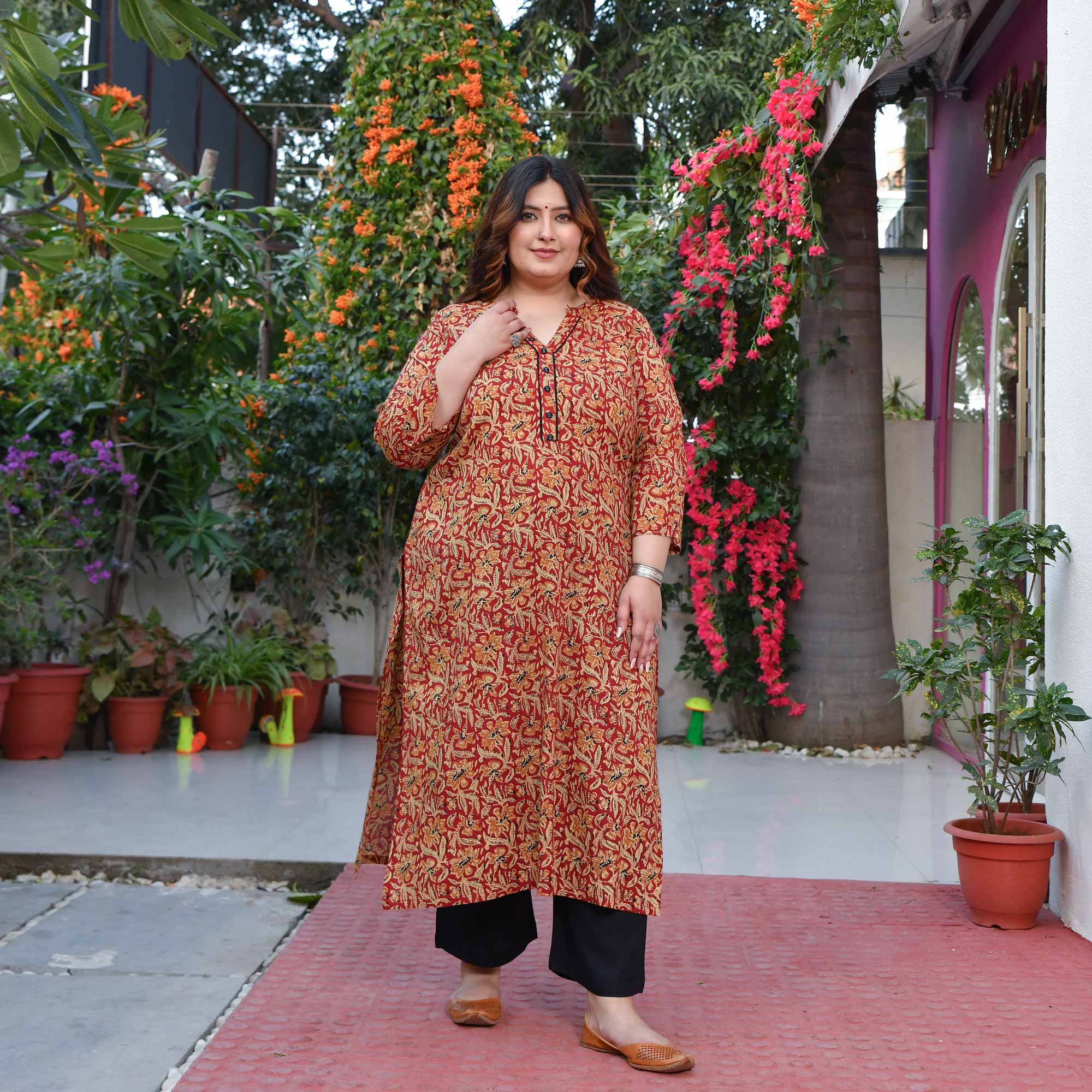 Sandy Brown- Maroon & Beige Kalamkari Printed Kurta