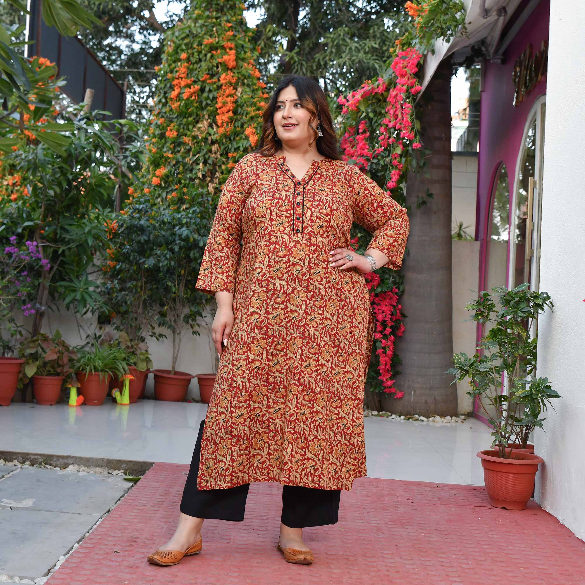 Sandy Brown- Maroon & Beige Kalamkari Printed Kurta