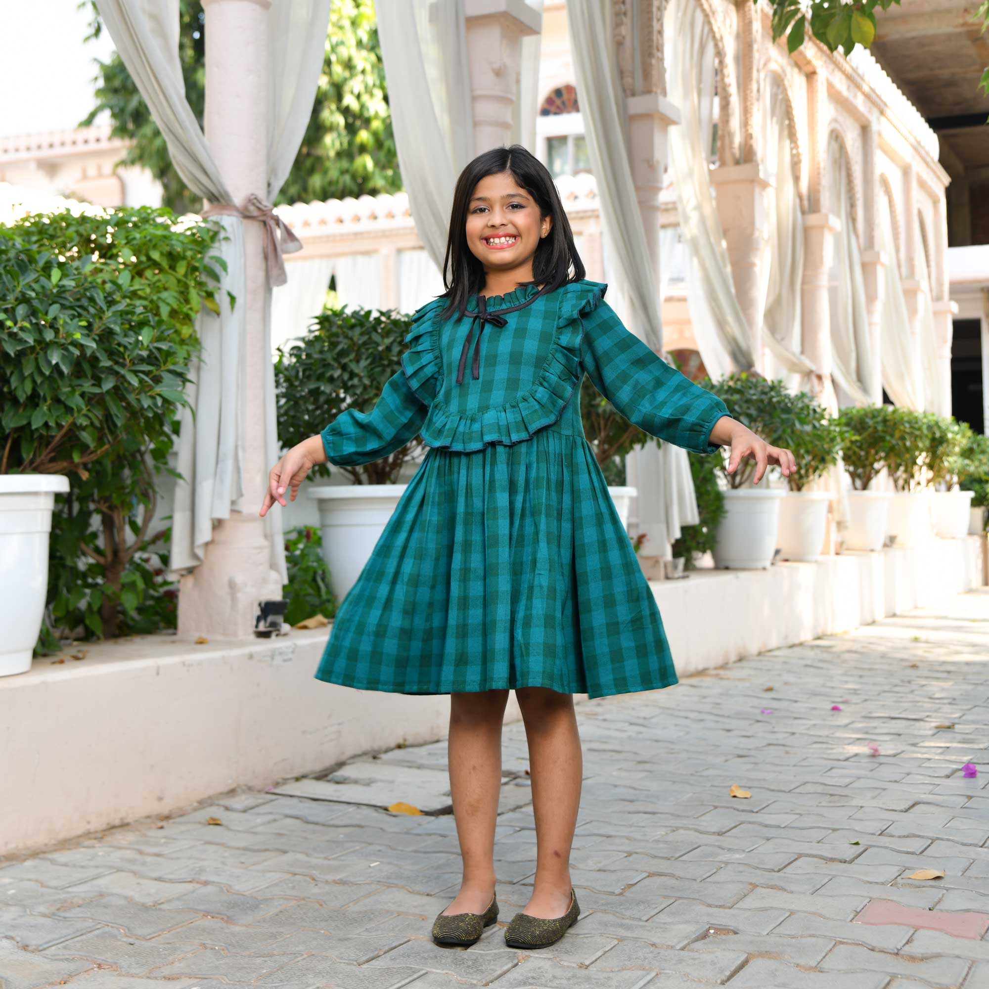 Kids fashion tartan dress